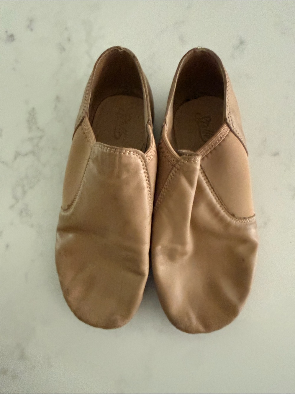 Stella Jazz Dance Shoes in Tan